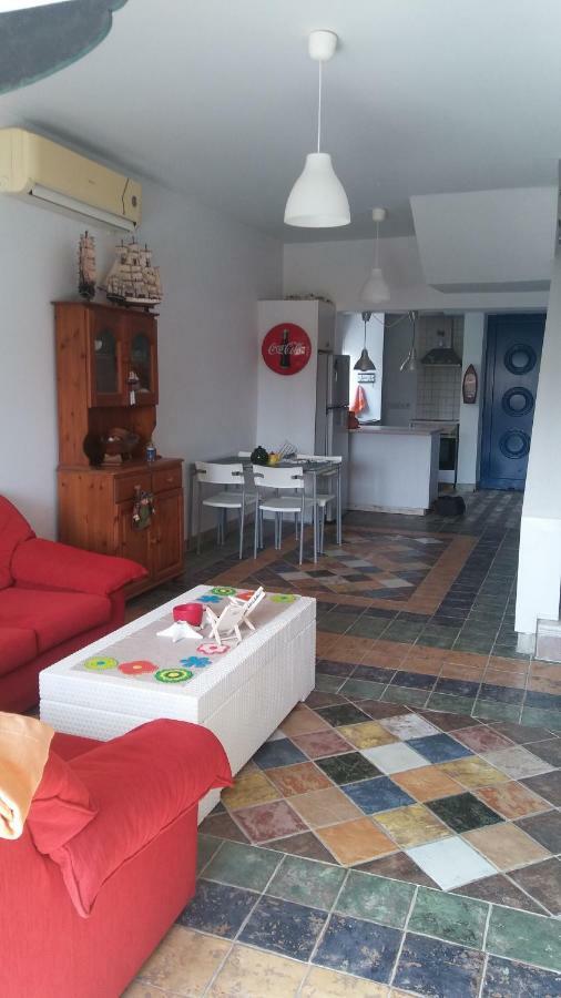 Il Mare Villa Larnaca Bagian luar foto